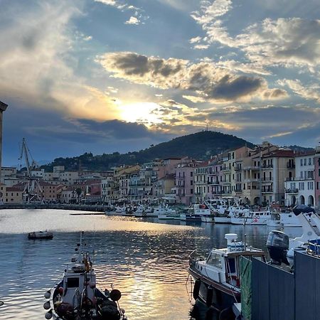 Casa Vacanza A 100 Metri Dal Mare Imperia Exteriér fotografie